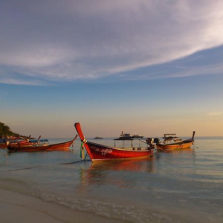 Ten Moons Lipe Resort Dış mekan fotoğraf