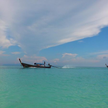 Ten Moons Lipe Resort Dış mekan fotoğraf