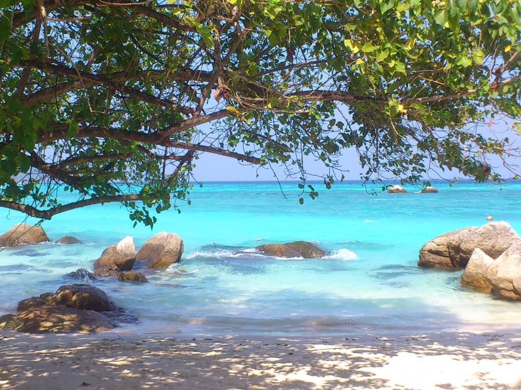 Ten Moons Lipe Resort Oda fotoğraf