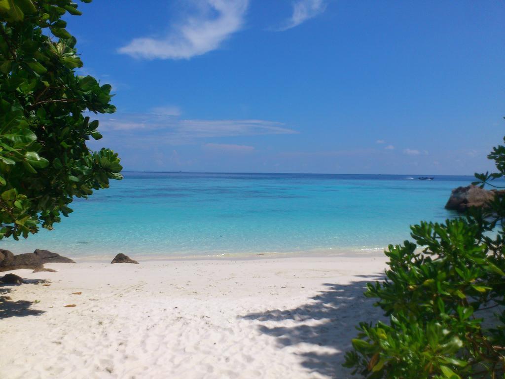 Ten Moons Lipe Resort Oda fotoğraf